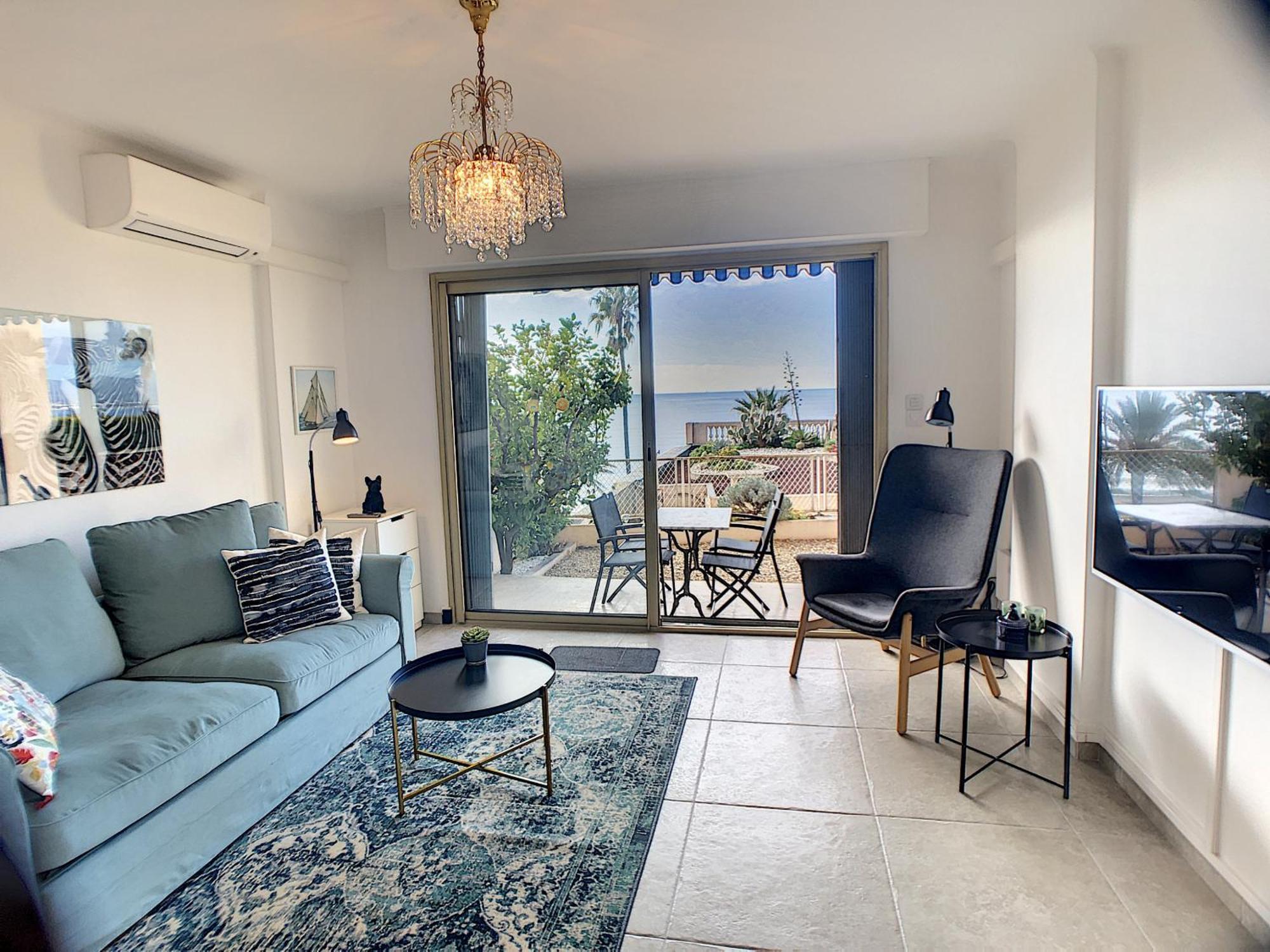 Front De 231l Appartement *