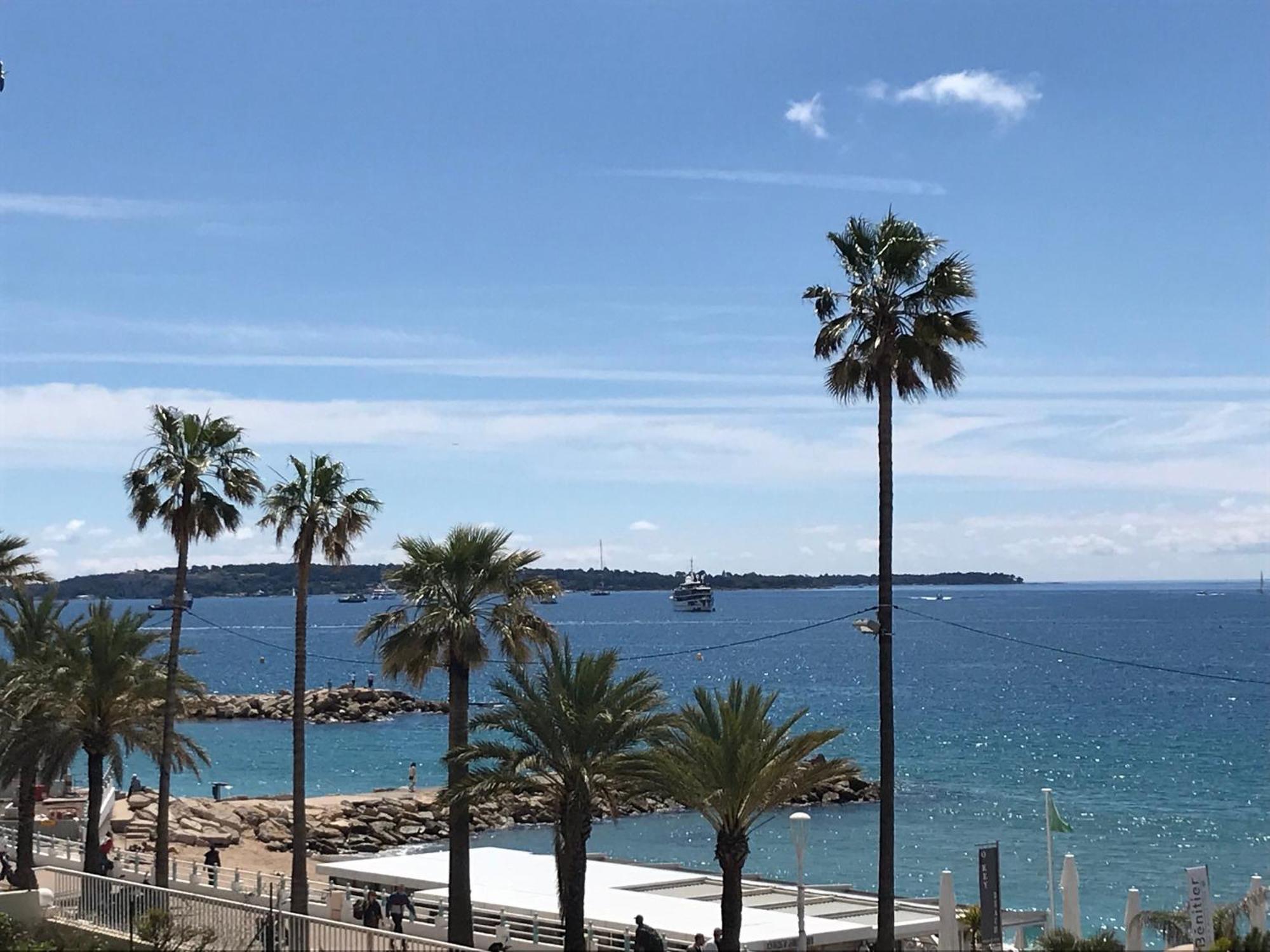 Front De 231l Appartement Cannes